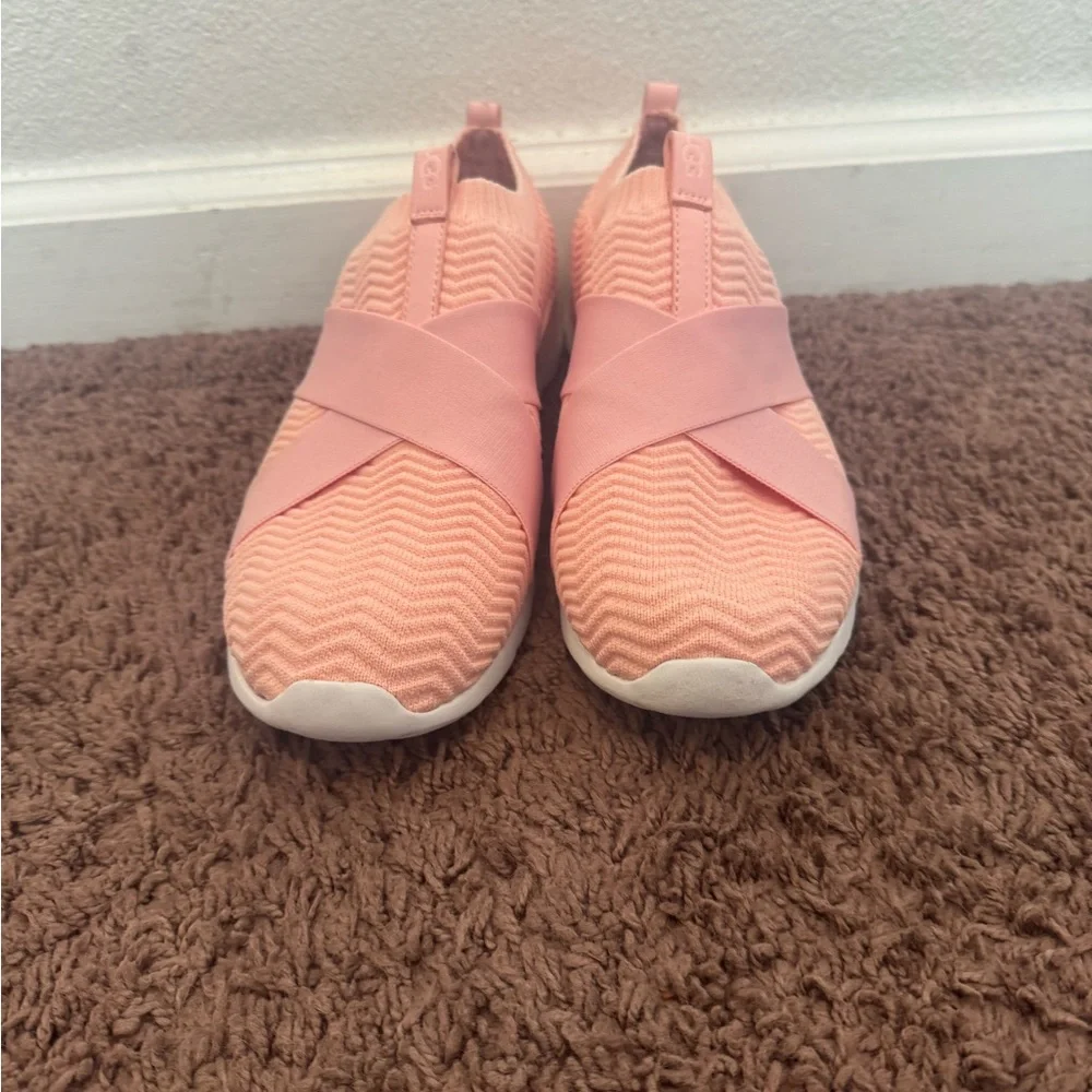 Ugg Willows II Gore Trainer Pink Slip On Sneakers Size 10 NEW $138 - Picture 3 of 8